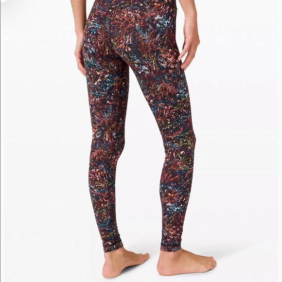 Brand New Lululemon Align 25” size 4 - Picture 4 of 5